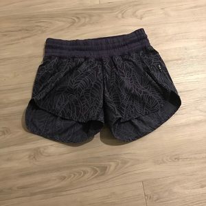 Lululemon tracker shorts (size 8)